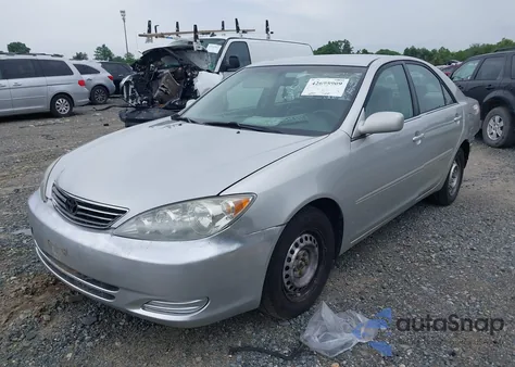 2005 Toyota Camry Le V6 from USA, damaged, VIN 4T1BF30K05U620286